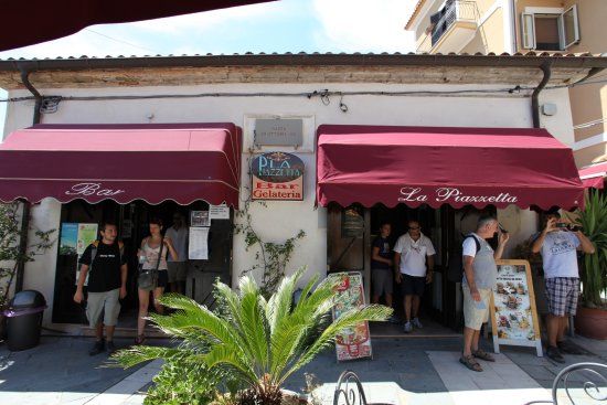 Piazza X ottobre 1123